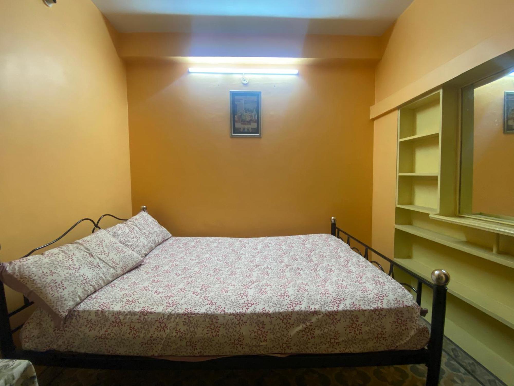 Blue King Hotel Jaipur Room photo